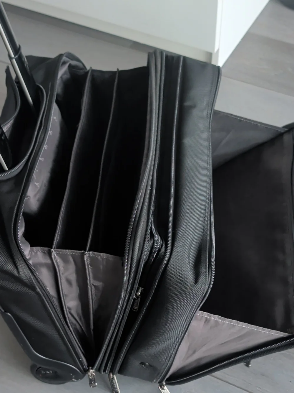 Tumi Black Men's Laptop Briefcase with Front Zip Pockets